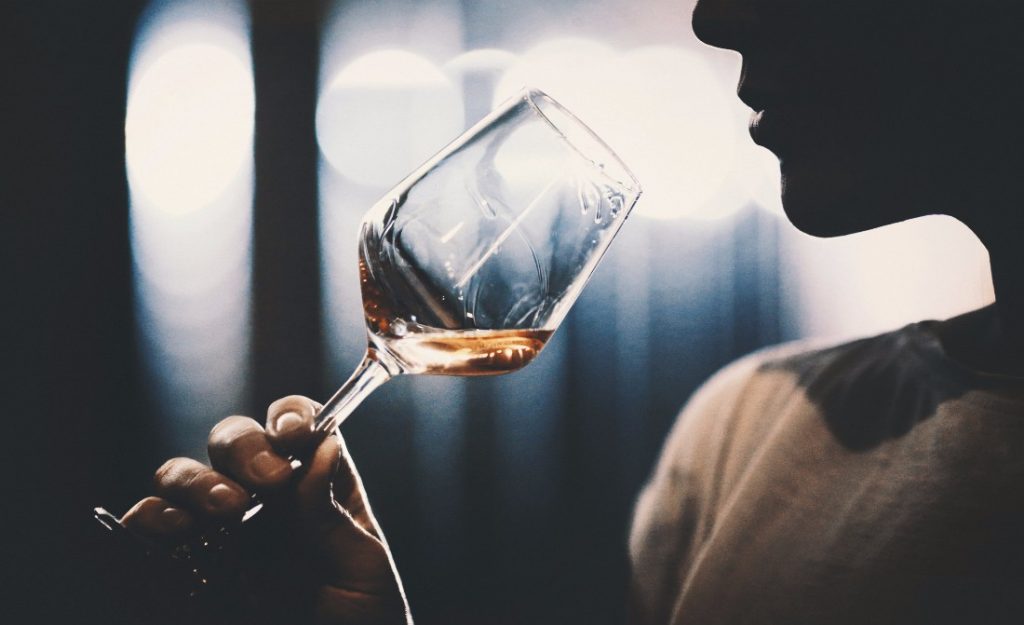 Tìm hiểu về cách uống rượu vang
